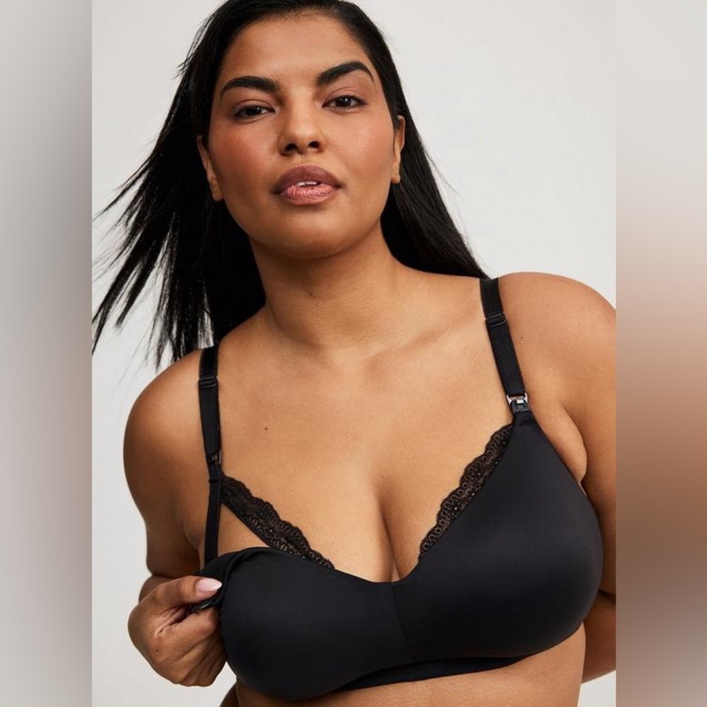 Torrid Dream Wire-Free Nursing Bra Black Lace Trim 44C plus size maternity